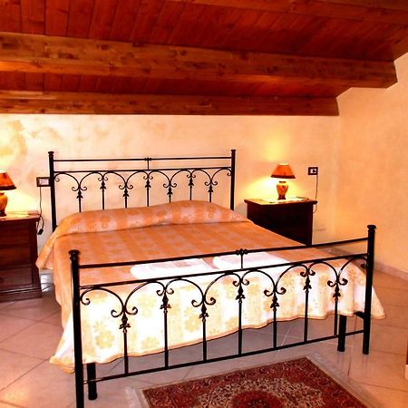 Dolcedorme Bed And Breakfast 테라노바 디 폴리노 외부 사진